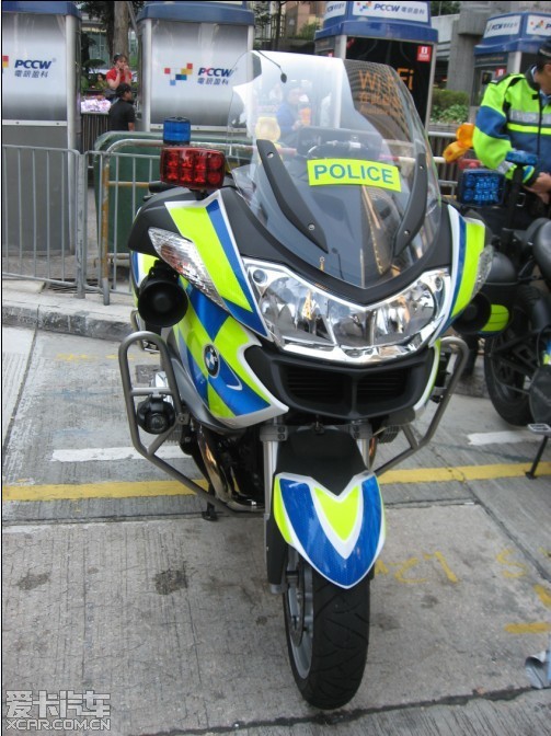 bmw集团公司向香港特别行政区政-府交付235台r900rt摩托车.