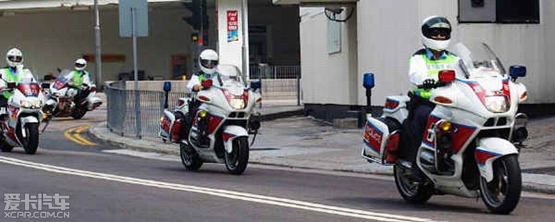 看看香港交警的装备!