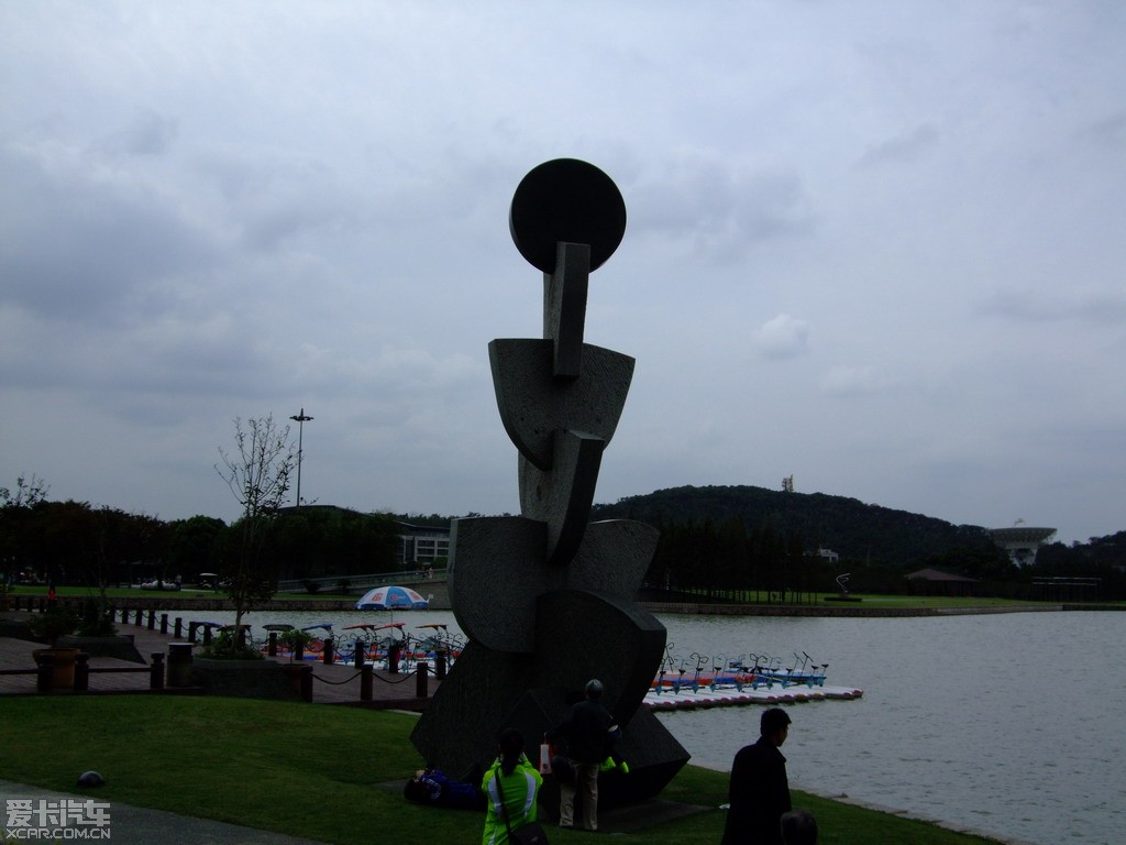 远离都市的嘈杂,上海松江月湖雕塑公园一游