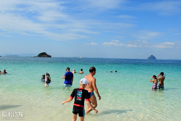 秀一段泰国游的照片,冬天里看看蓝蓝的海,感觉