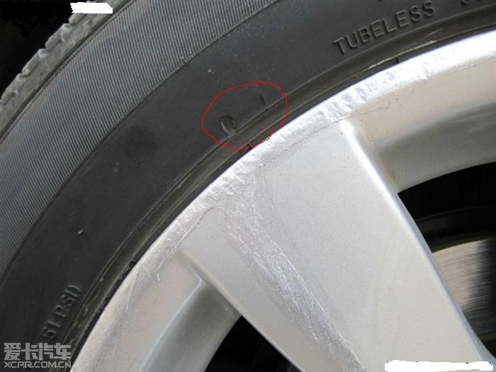 新骐达,邓禄普的轮胎被蹭掉皮了… - 骐达论坛