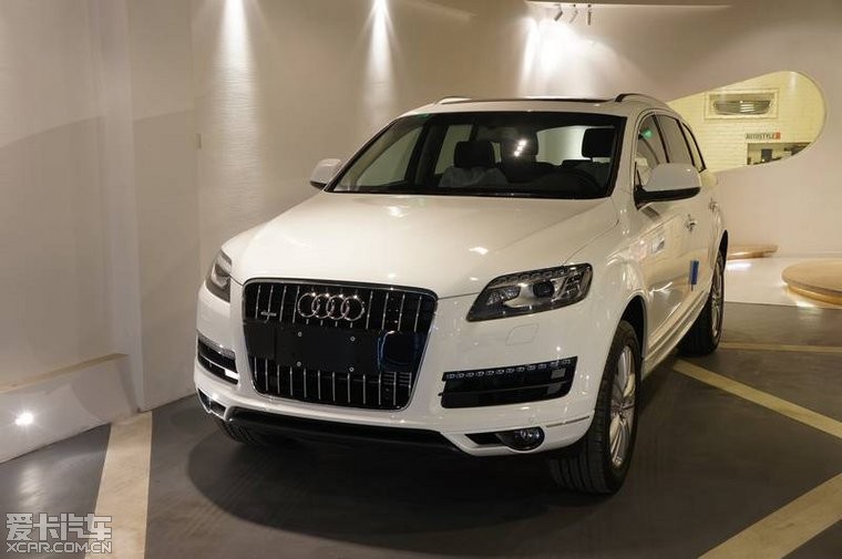 代售2012款奥迪Q7 3.0TFSI quattro(200KW)舒