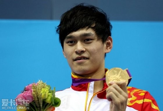 14分31秒02,孙杨大破世界纪录,再夺奥运金牌。