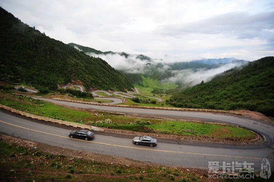 下午离开门源,走岗青公路,转威北公路经互助县回西宁.