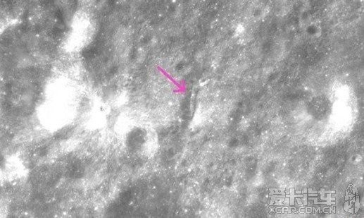 嫦娥二号拍到月球上惊人一幕_北京汽车论坛_