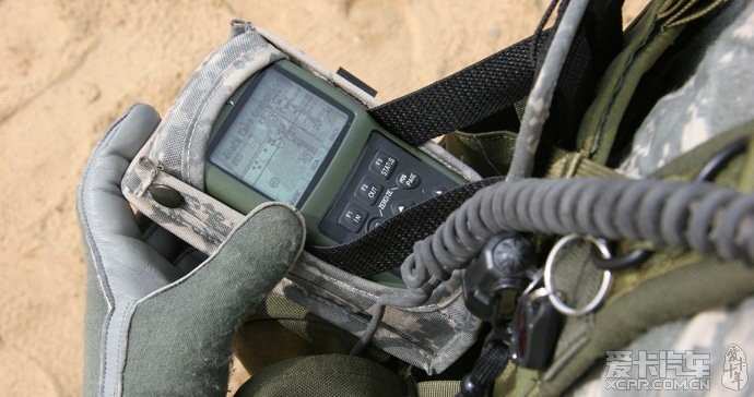 今天在一个地方看到了卖美军用的手持GPS,带