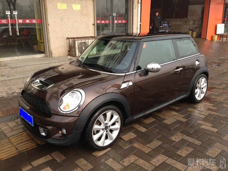 天津低价出台11年高配巧克力色minicoopers