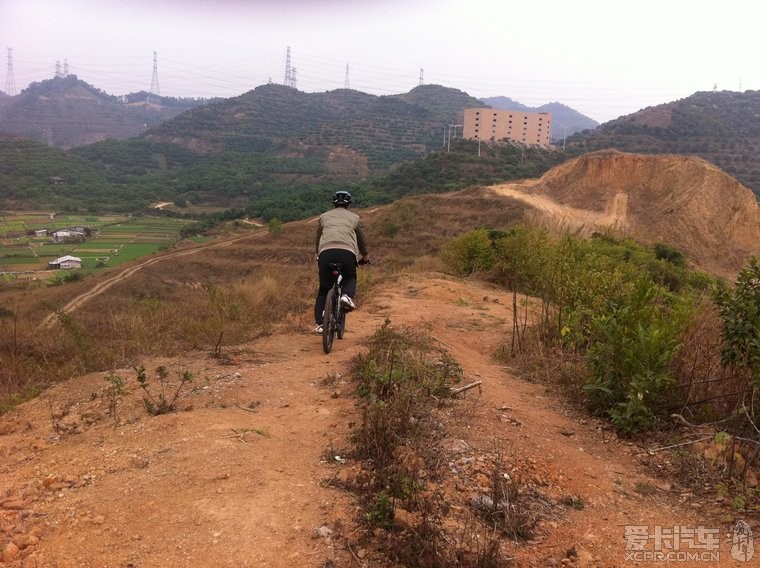 转帖:深圳楼村越野基地。光明农场附近_丰田霸