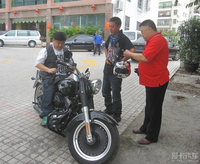 与洪剑涛洪老师海南骑行,体验热带风情,领略海南自然风光,神淸气爽!