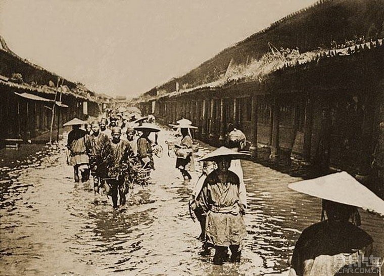 > 《100年前中国的老照片》-----(九)
