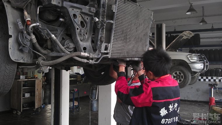 帕萨特 V6 更换空调压缩机,解决发动机噪音问题