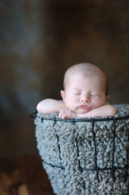 美国妈妈拍超可爱睡天使及精致的婴儿微雕 - 办