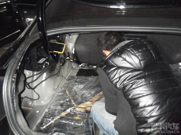 武汉汽车改装作业:雪铁龙C5汽车音响改装与汽