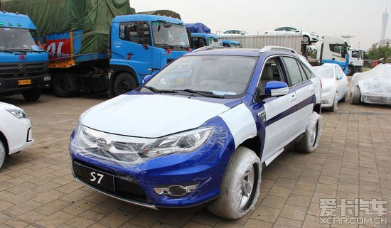 广州车展上的比亚迪新款SUV车型S7_比亚迪论