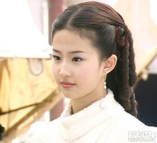 世界最美脸蛋刘亦菲排第50,你心中的最美脸蛋
