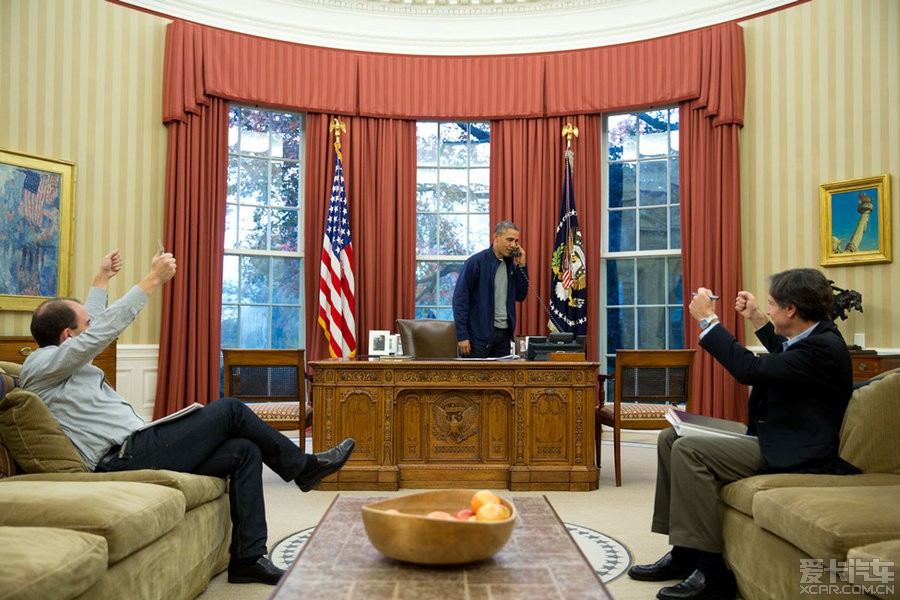 美国总统椭圆形办公室的办公桌--坚毅桌!_上海