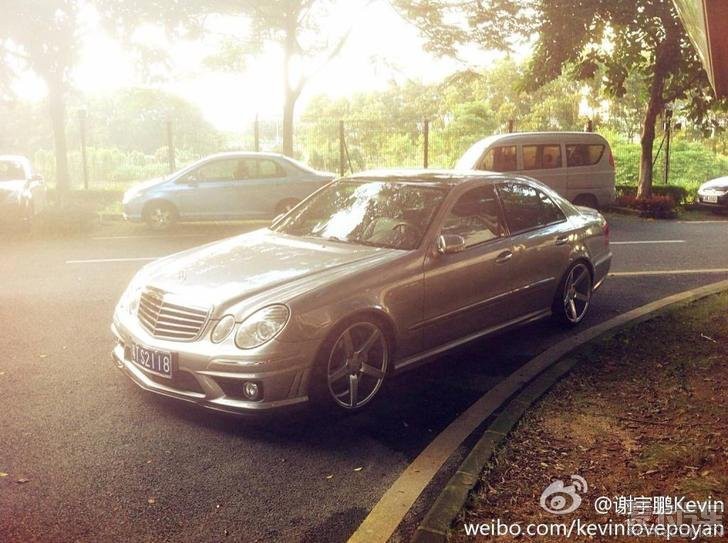 奔驰W211 E63 AMG 碳纤维 前下巴 前唇 carl_