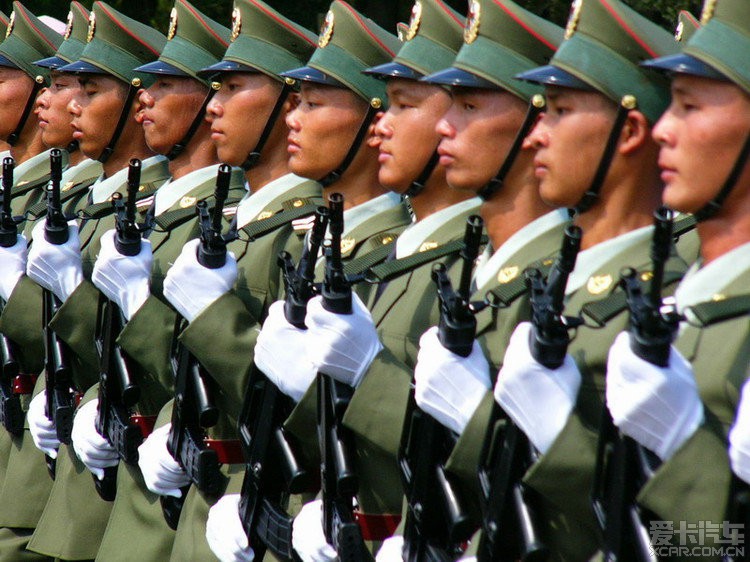 好威武啊!中国军人!