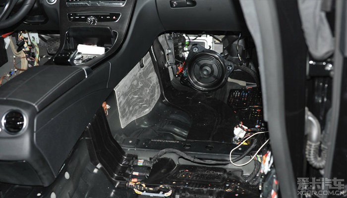 2015款梅赛德斯奔驰E260音响改装+全车隔音