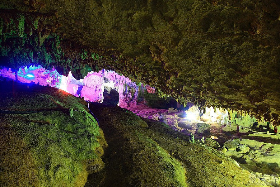 随游最美的溶洞…敢沫岩(黎明通天河 酷走旅游网