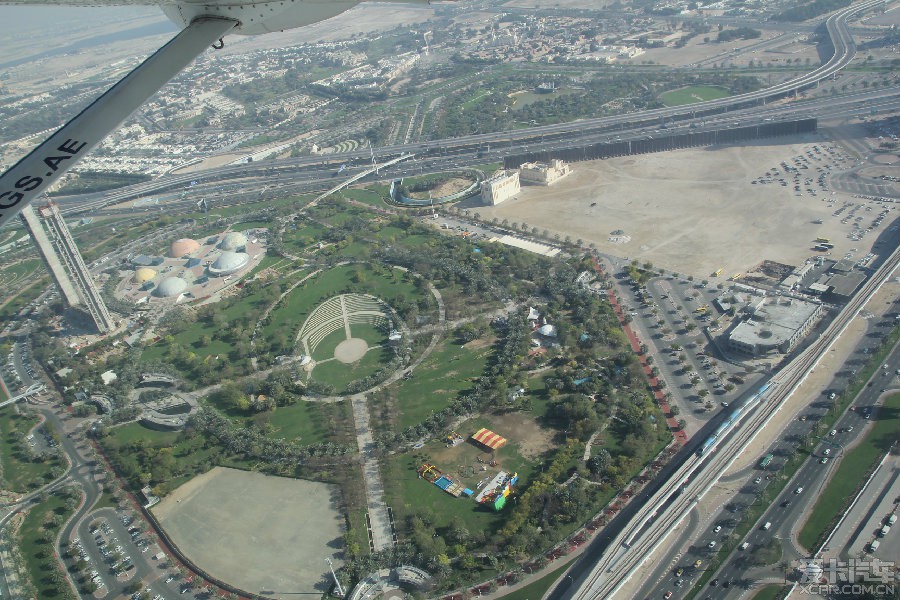 迪拜，小飞机，绕城航拍，原始视频。