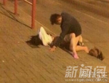 内地大学生香港街头野战 女主遭人肉曝光(图)