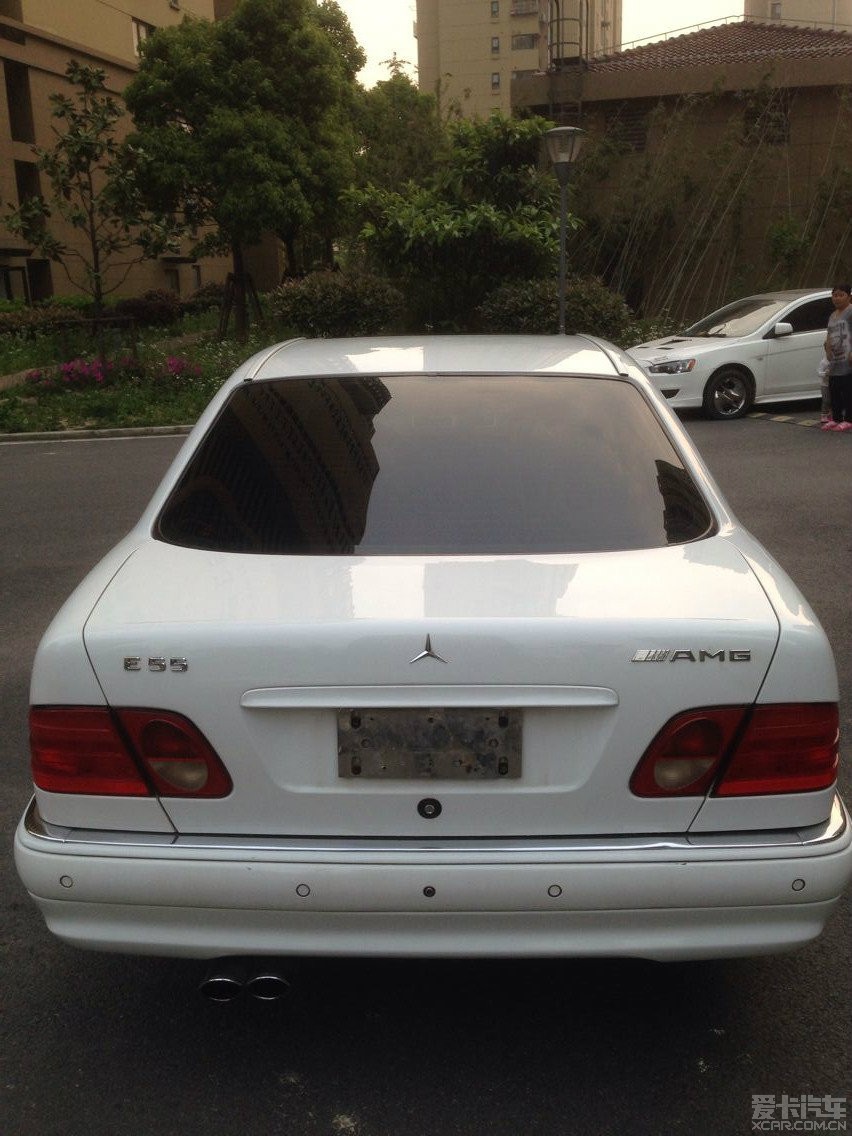 上海出台05年w210奔驰e55amg