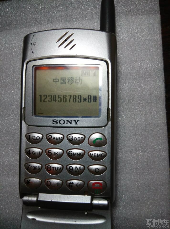 上几台2000年左右的古董手机,供怀念一下,爱立