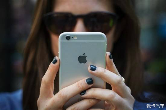 为什么有些工资不高的人用着最新款的 iPhone