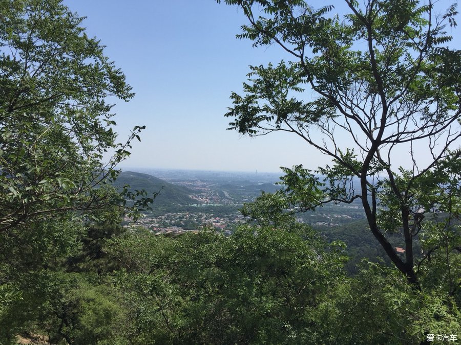 [转发] 俯瞰北京 险峻香山"鬼见愁"