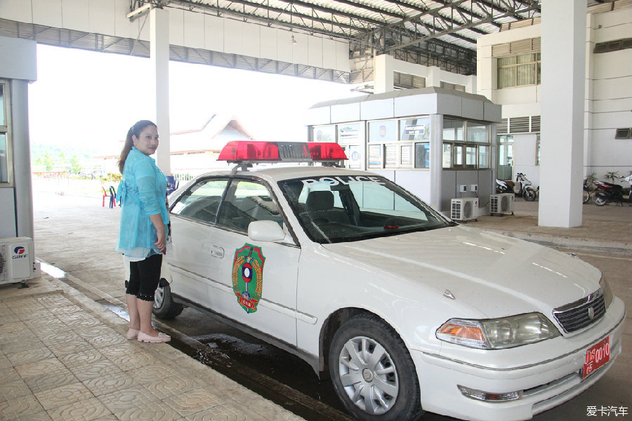 老挝的警车.