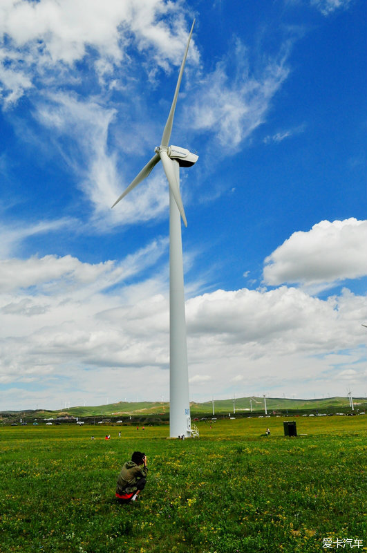 亚洲最大的风力发电厂---辉腾锡勒草原