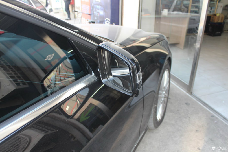 天津奔驰E200安装折叠后视镜电耳无损安装不