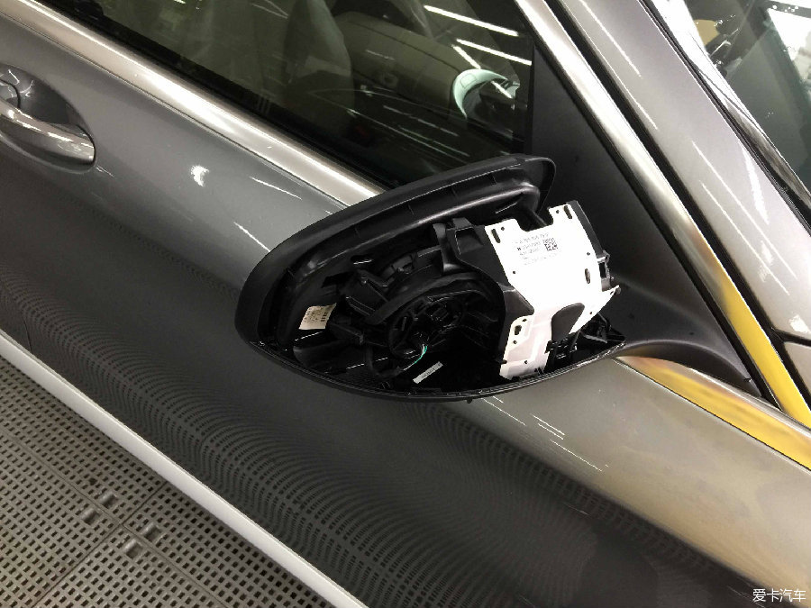 天津奔驰C200安装折叠后视镜原厂程序激活选