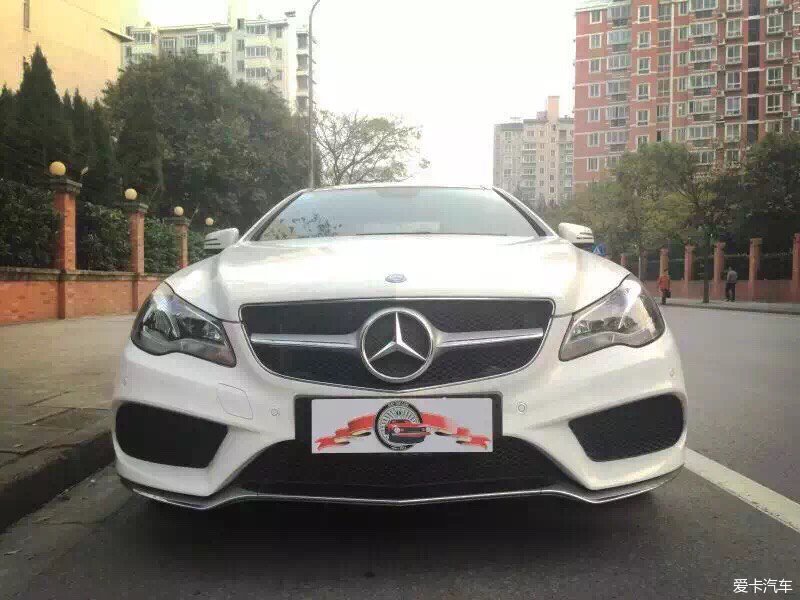 上海出售2014年奔驰C200L运动版白车黑内