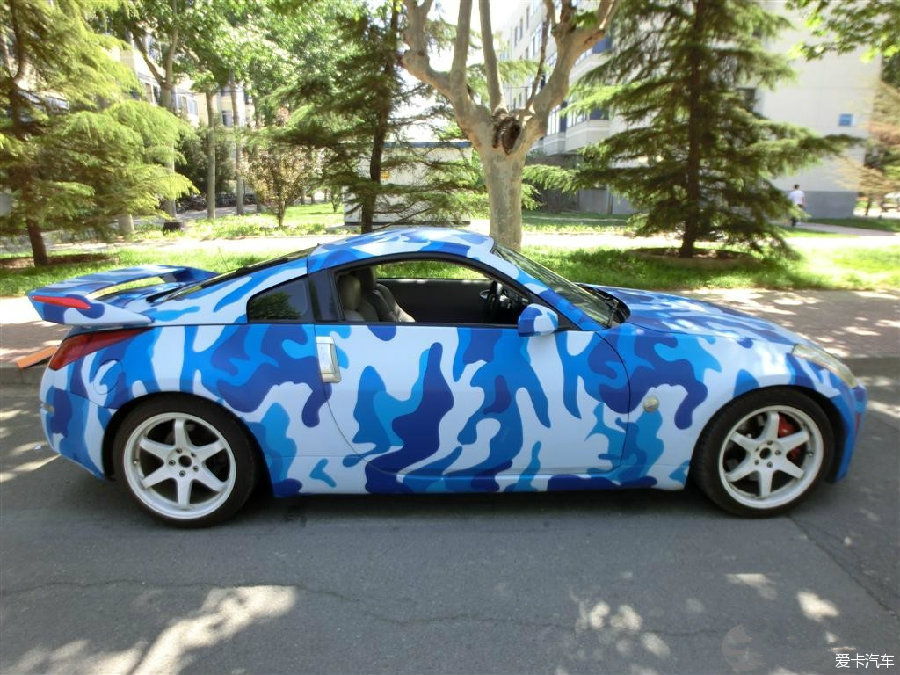 日产350z 蓝色空军迷彩车身改装
