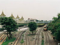 缅甸铁道旅行