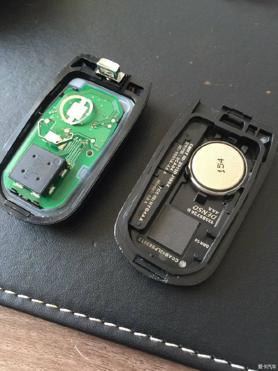 关于遥控车钥匙换电池的正确打开方式_昂科威
