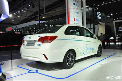新款纯电动汽车的PK之北汽EV260_北汽新能源