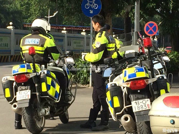 香港交通警纪实电视剧铁马战车主题曲高清完整版交通部总介