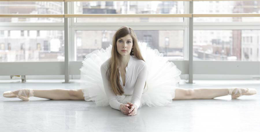 集性感优雅于一身的芭蕾教师Mary Helen Bow