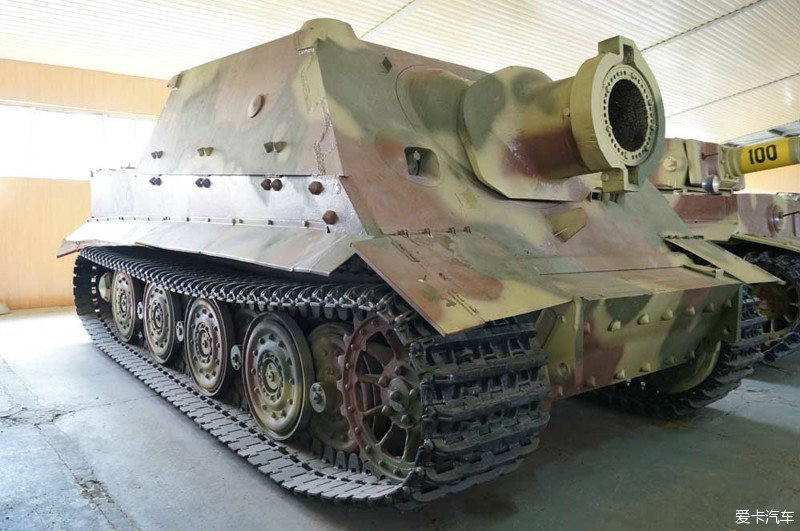 世界上最大的坦克博物馆之一:库宾卡坦克博物