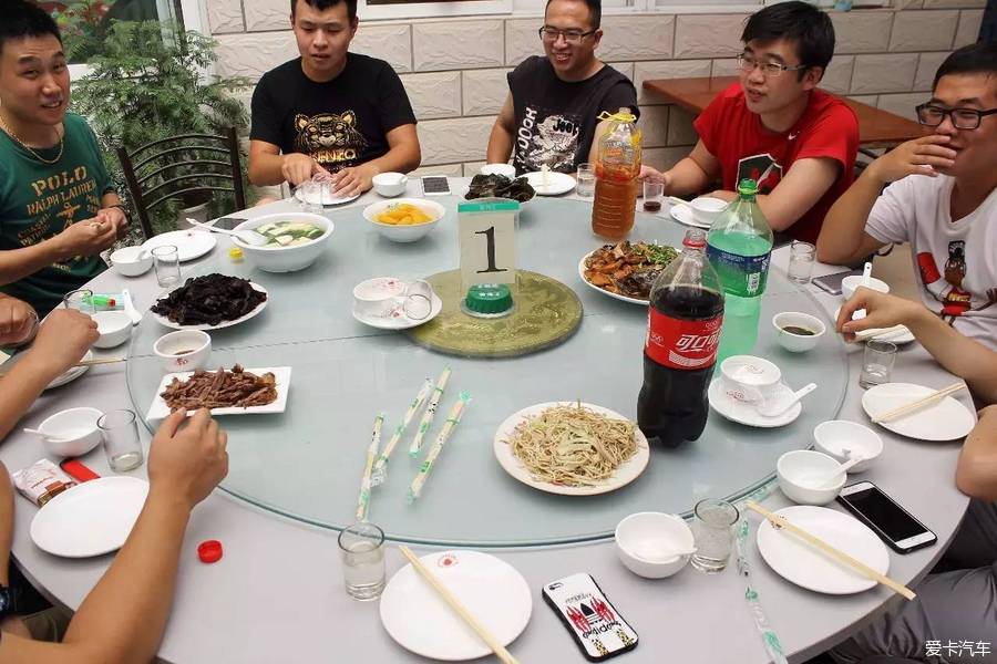 北京龙族俱乐部--吃着桃儿 玩儿着水 生活怎么