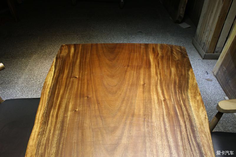 南美胡桃木大板桌|:纹路漂亮,用途广泛_文玩天