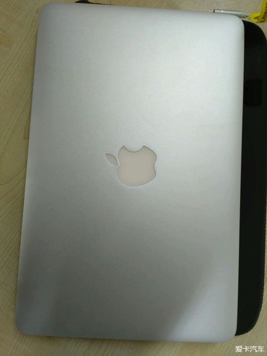 > macbookair 11寸 a1370 emc2393