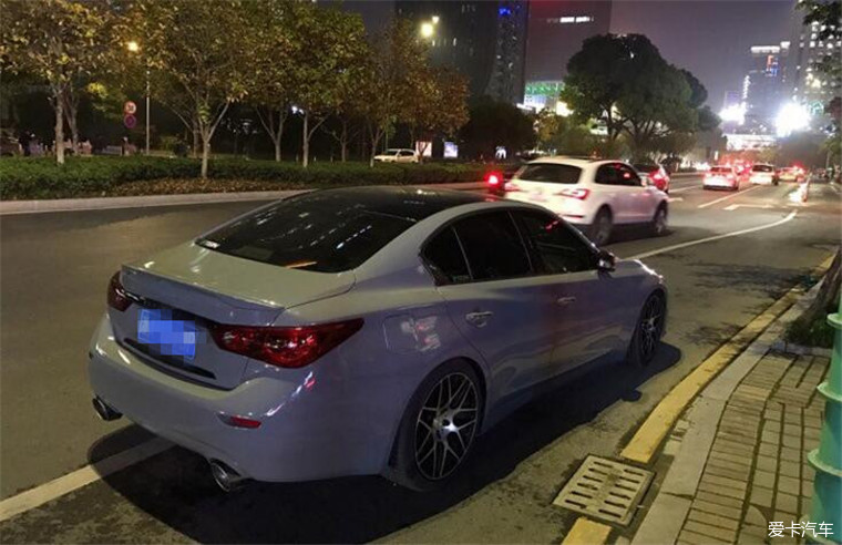 7贴膜改色---质感水泥灰 霸气登临_12_q50