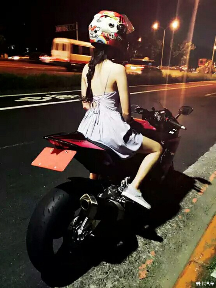 谁帮我选选车 有机车女孩助阵 进来的今年发大财