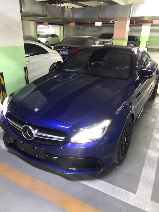 爱车 奔驰 amg c63s coupe 宝石蓝