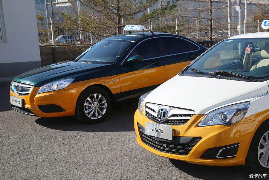 【X快讯】北京将全部更换电动出租车,听听司机