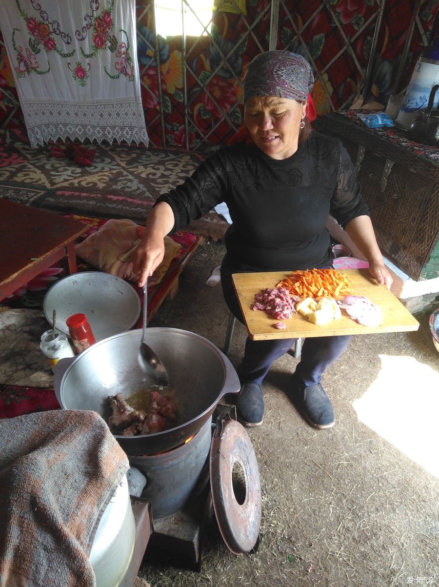 自驾9000公里寻找阿瓦尔古丽！爱上新疆，心留伊犁。